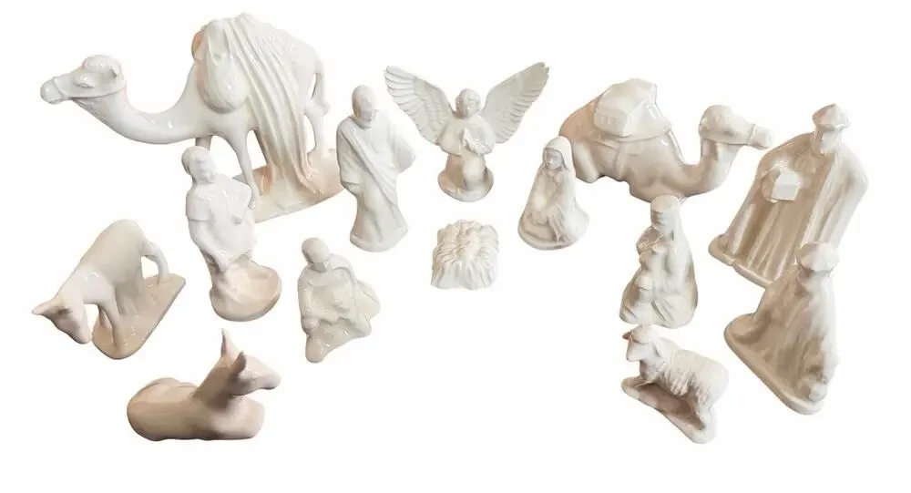 Vintage 14 Piece Ceramic Small Molded Christmas Nativity Set~Glazed White